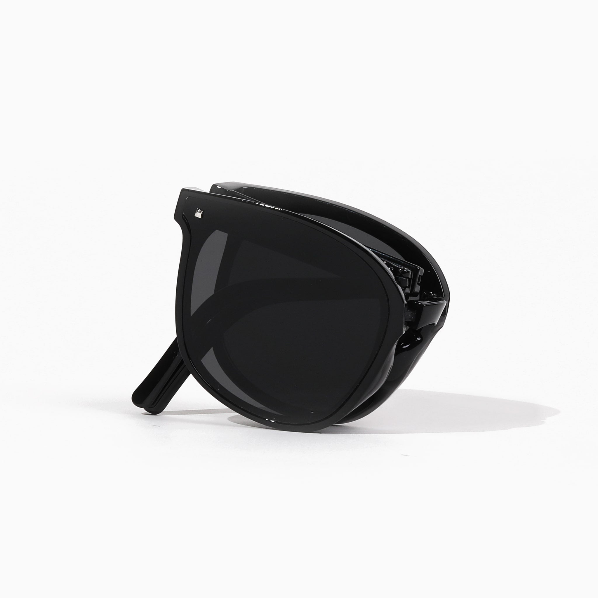 Dawn - Blackout Foldable Sunglasses