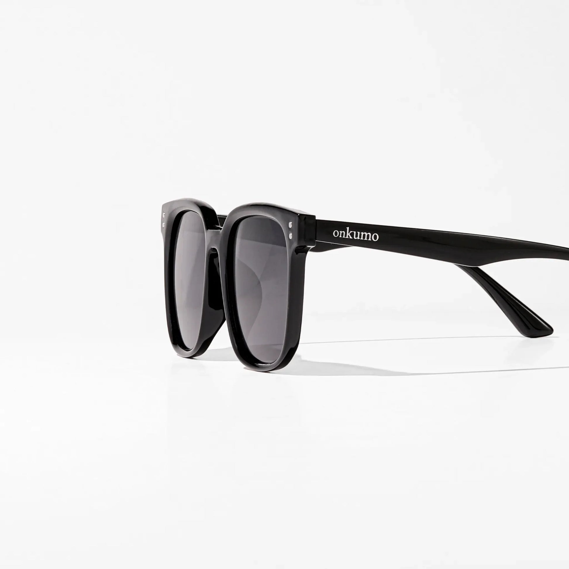 Chic Voyager Sunglasses